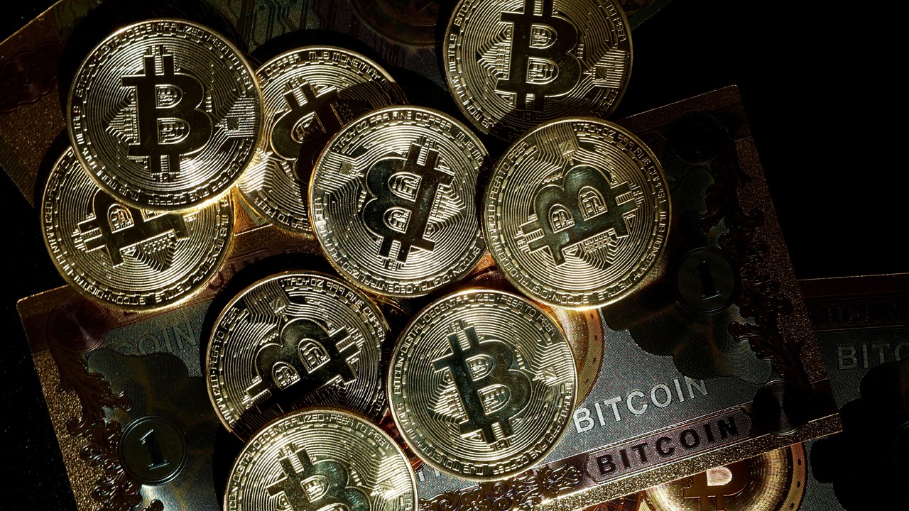Bitcoin 錢幣與歷史市場討論配圖